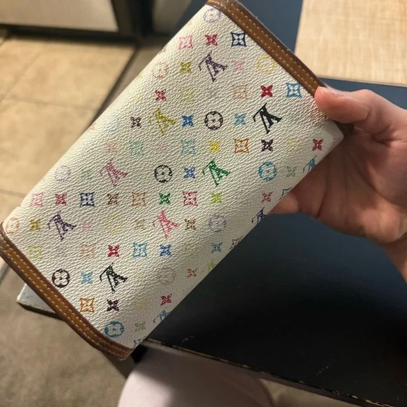 Louis Vuitton Murakami Monogram White Leather Continental Wallet - Picture 9 of 10